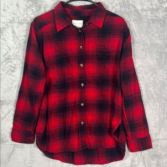 American Eagle Outfitters Tops - American Eagle Buffalo Red Black Plaid Soft Boyfriend Fit Button Up Size Small